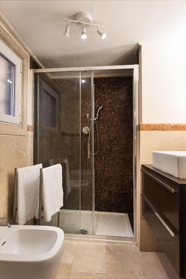 Nsm 71Viadelcorso Appartamento Con Terrazzo Rome Exterior photo
