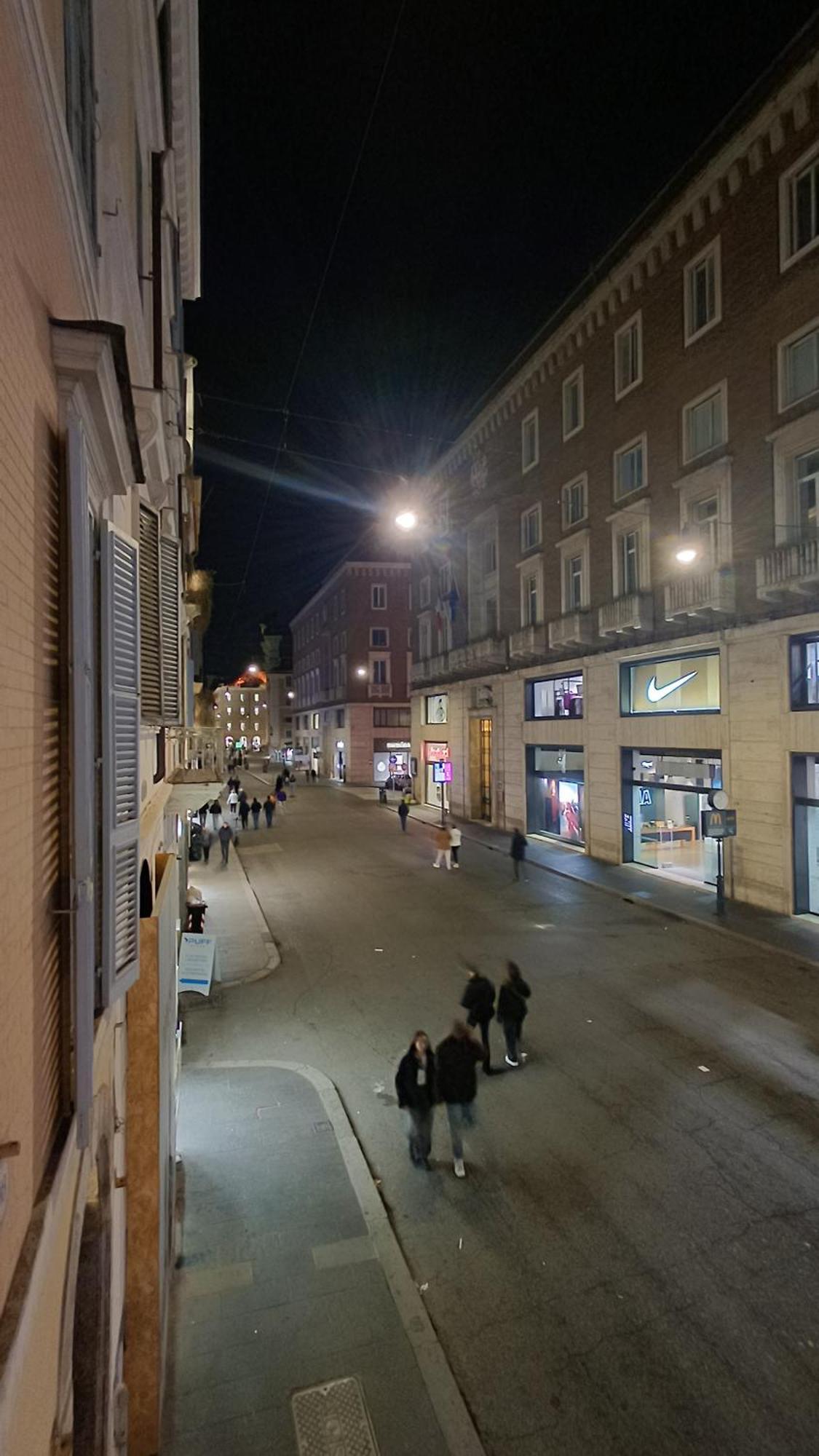 Nsm 71Viadelcorso Appartamento Con Terrazzo Rome Exterior photo